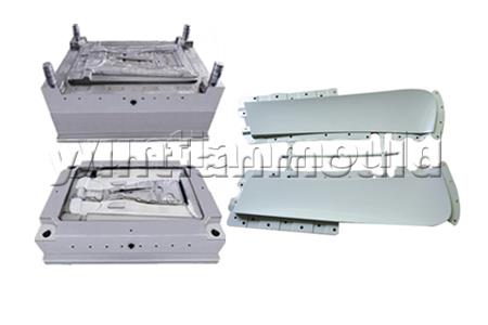 Auto Interior Part Mould 11